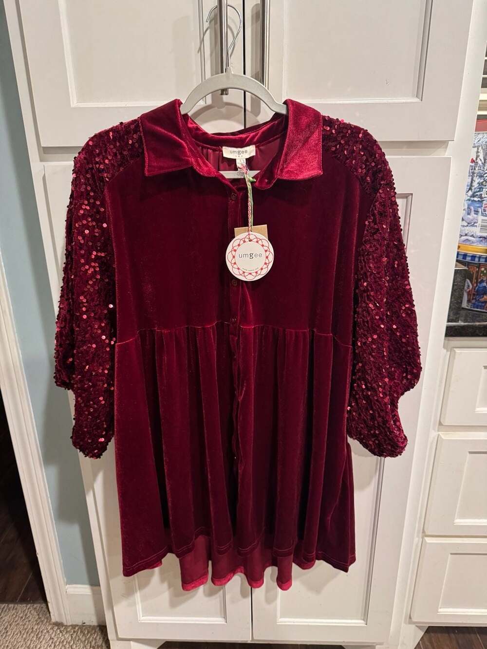 Umgee Women's Wine Velvet Sequin Half Sleeve Tiered Babydoll Tunic Top